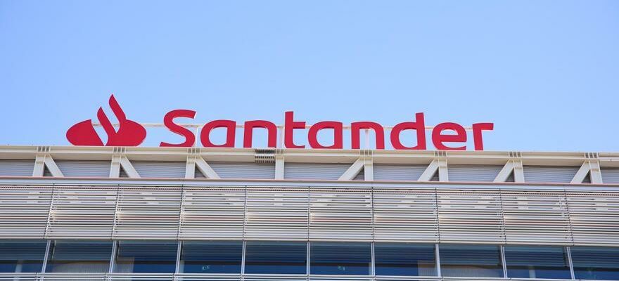 Santander ameliore son offre de capture des clients de plus