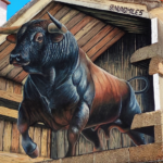 Trois peintures murales urbaines de Castilla y Leon se faufiler