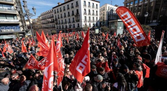 UGT et CCOO exigent la fin du tacticisme politique et