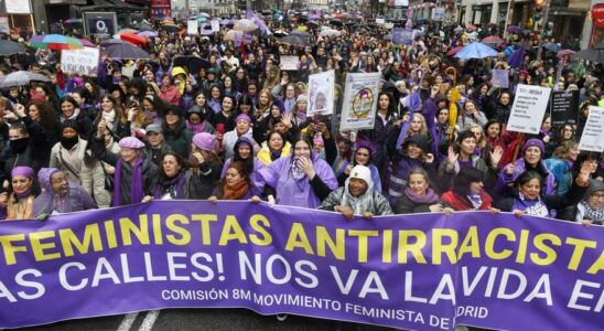 8m Manifestation Les rues de Madrid sont remplies de