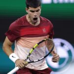 Alcaraz regarde Shapovalov et ameliore Nadal et Federer pour se