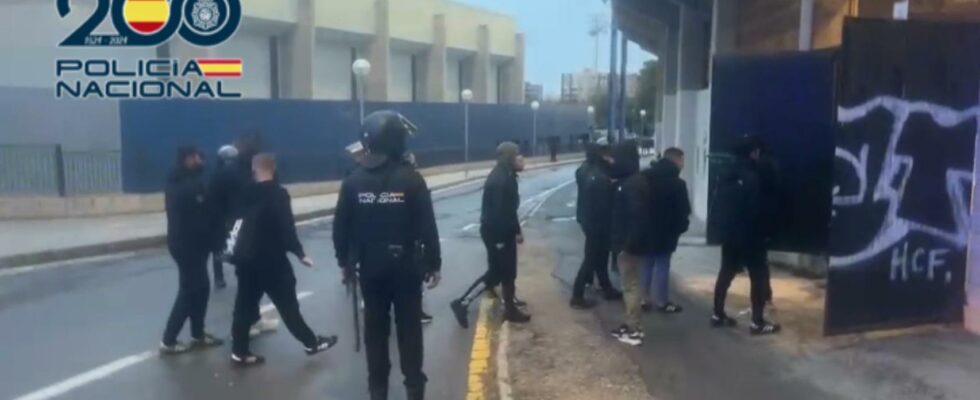 Arretez onze personnes a Alicante pour se battre avec des