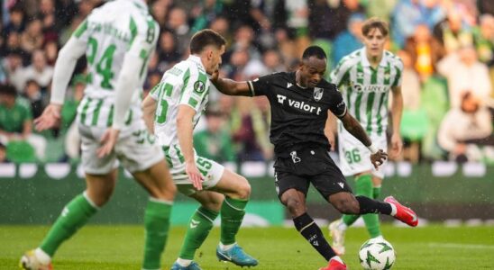 Betis et Vitoria sont lies a un duel dynamique et