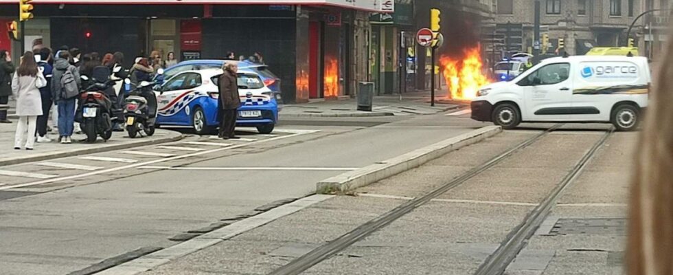 Deux explosions fortes ont ete entendues