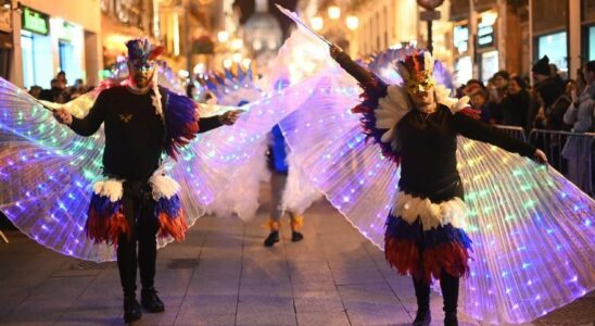 En images Zaragoza sort pour celebrer le carnaval