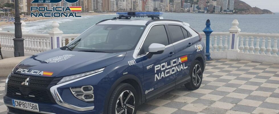 La police arrete deux personnes apres avoir demantele une recolte