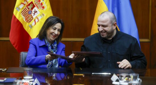 Le PP oblige Margarita Robles a comparaitre mercredi pour signaler