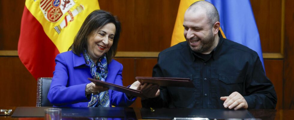 Le PP oblige Margarita Robles a comparaitre mercredi pour signaler