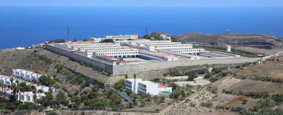 Les responsables de la prison des iles Canaries demandent a