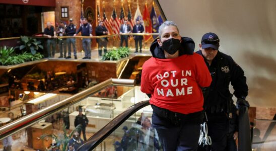 Pres dune centaine de personnes sont arretees pour avoir pris