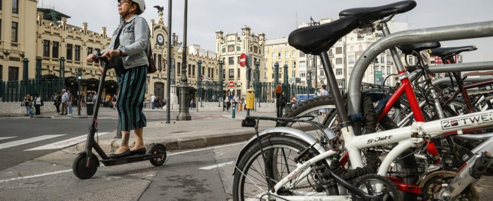 Un 17 ans qui conduisait dans un scooter decede apres