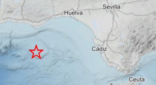 Un tremblement de terre de 43 degres secoue Cadiz et