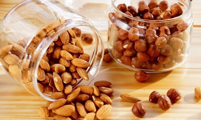 hazelnut-and-almond-how-to-store-
