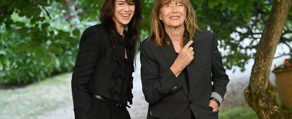Charlotte Gainsbourg what was her relationship with her mother Jane