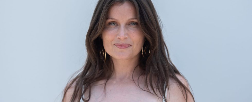 Completely naked and tattooed Laetitia Casta reveals her natural beauty