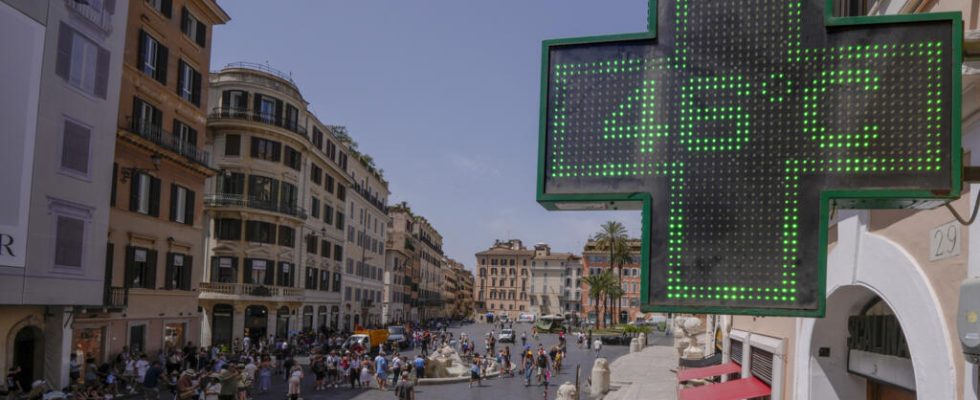 Heatwave in Italy after the death of two workers the