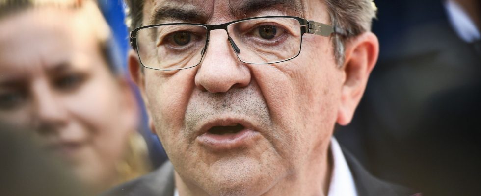 Jean Luc Melenchon an injured animal who weaves his future candidacy