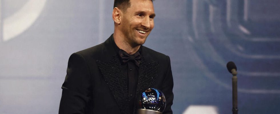 Lionel Messi officially commits to Inter Miami until 2025