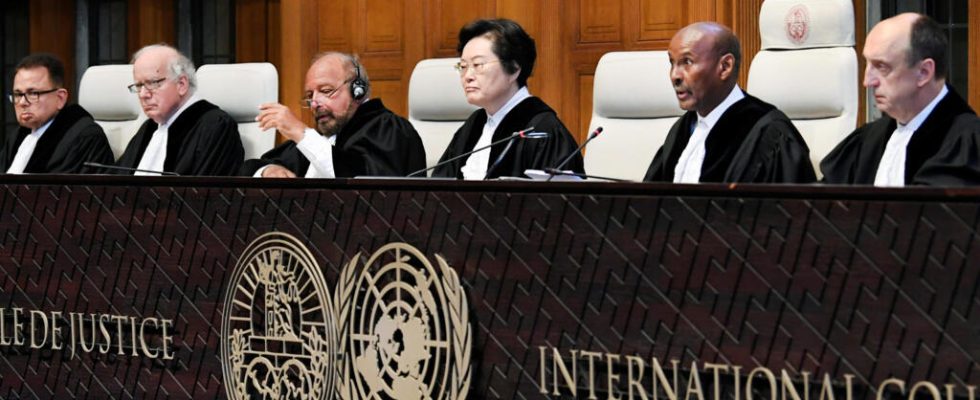 Maritime disputes ICJ rejects Nicaraguas claim against Colombia