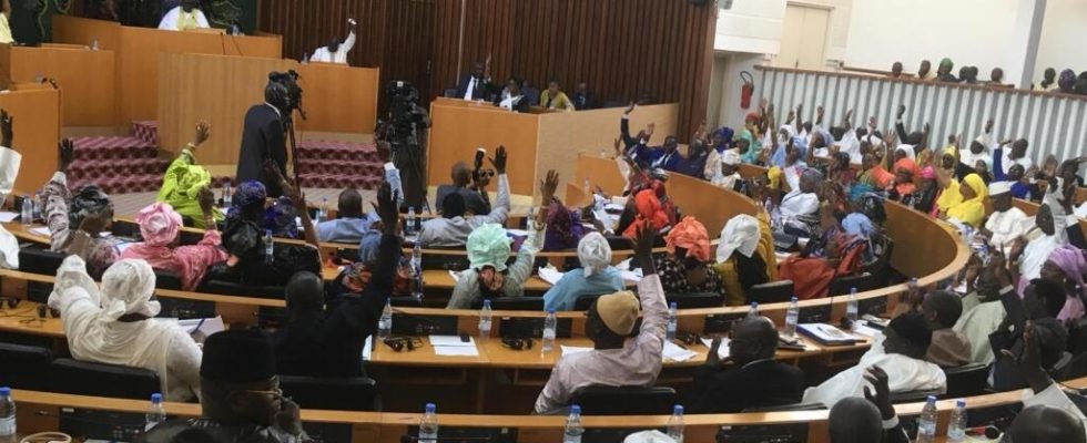 Senegal MPs adopt the first laws resulting from the national