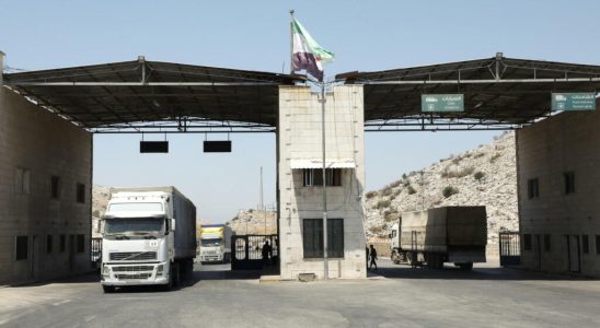 Syria allows UN access to main crossing point for humanitarian