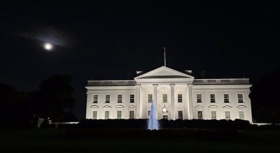 The White House was evacuated for suspicious substance a high