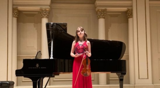 Violinist Eline 12 from Bilthoven wins Grand Prix award from