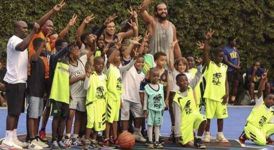 Visits basketball with Joakim Noah and future projects in Cameroon