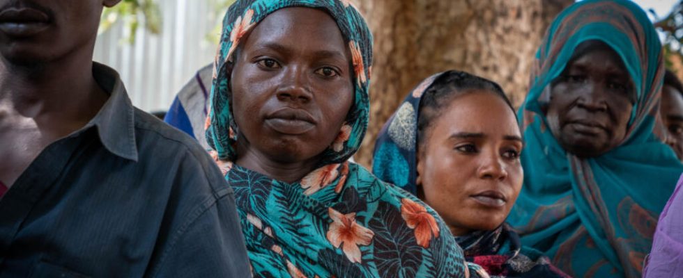 War in Sudan in the Gorom camp refugee women lack