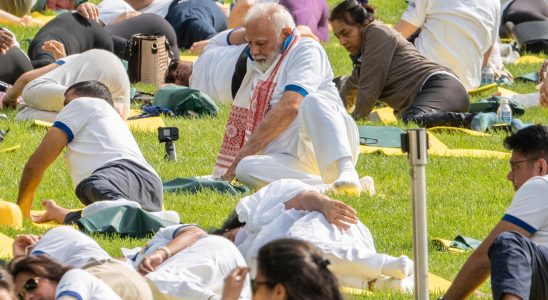 Yoga session at UN part of Modis strategy