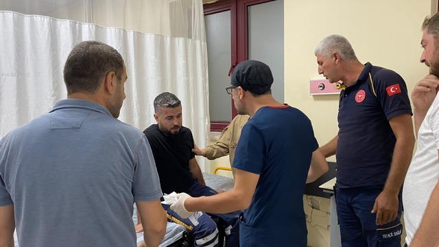 Diyarbakir-ambulance-it-cut-health-employees-knife-attack-ugradi-4-yarali_9198_dhaphoto3