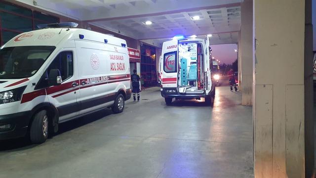 in Diyarbakir-ambulance-it-cut-health-employees-knife-attack-ugradi-4-yarali_9198_dhaphoto7