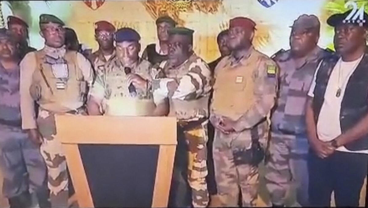 Among the soldiers who spoke on Gabon 24 television on August 30 were members of the Republican Guard (GR), the Praetorian Guard of the Presidency (green berets), as well as soldiers from the regular army and policemen.