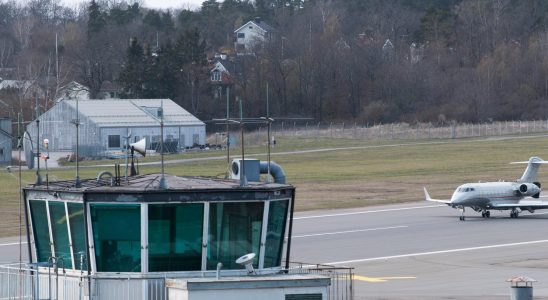 Belgian aircraft on its way to Bromma had to turn