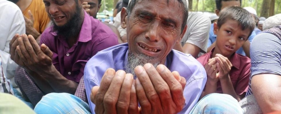 Burmese Rohingyas six years of repression massacres and exodus