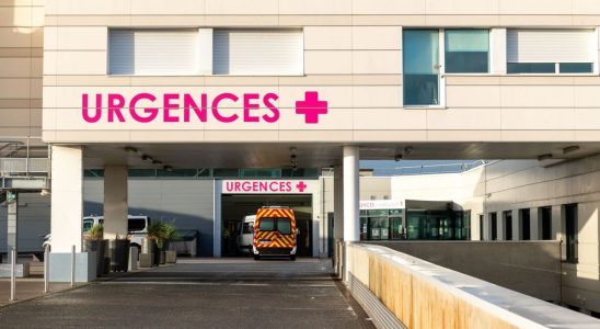 Closure of emergency services These patients are abandoned according to