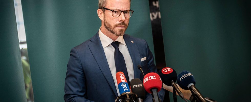 Danish defense minister admits mistakes