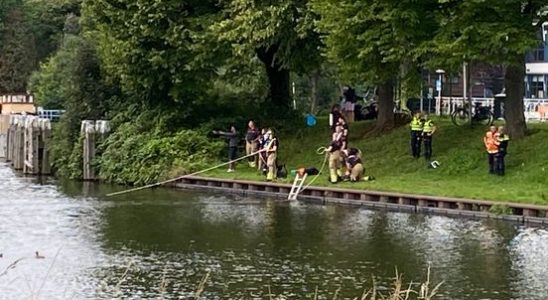 Drowning man pulled from the water at Kanaalweg Utrecht man