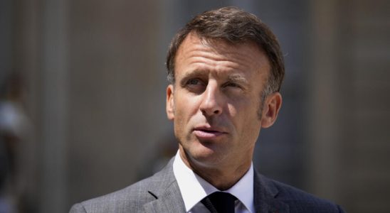 Emmanuel Macron invites the leaders of political parties to a