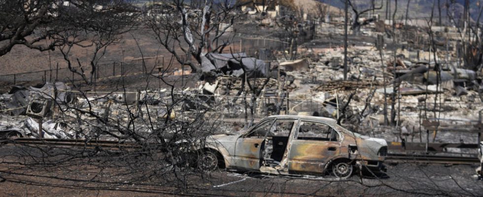 Fires in Hawaii victims authorized to return to Lahaina under