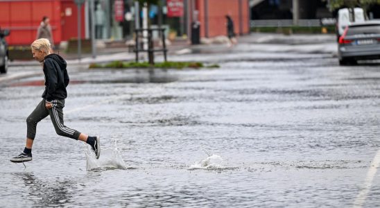 Flooded properties and roads in Orebro