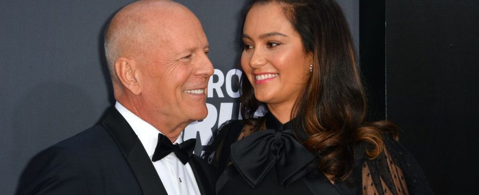 Im not well the wife of Bruce Willis publicly evokes