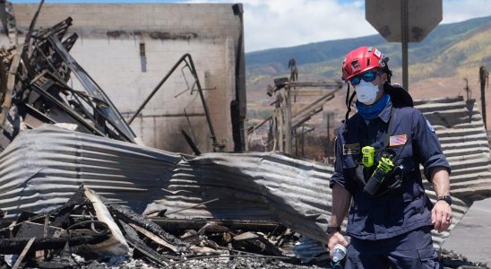 Intensive search for fire victims