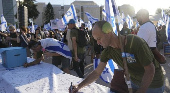 Israel Army reservist crisis escalates over judicial reform