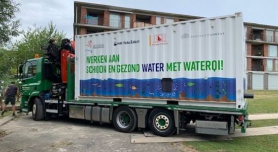 Large bubble blower makes blue algae disappear from Veldhuizerplas but