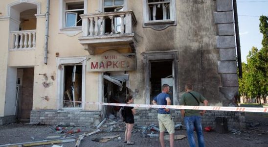 Missile attack on Chernihiv Ukraine Many dead and injured