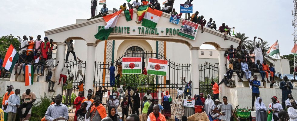 Niger the putschists order the expulsion of the French ambassador