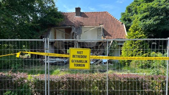 No risk of contamination from asbestos at the heavily damaged