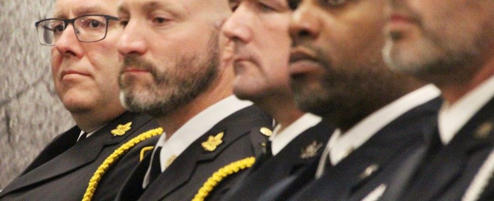 Rebuilding Sarnia police add promote honor officers