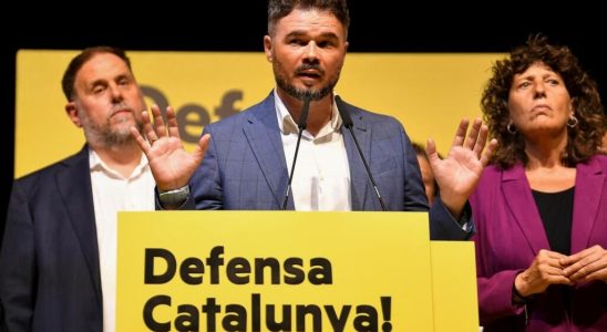 Spain Catalan separatists fiercely negotiate their support for Pedro Sanchez